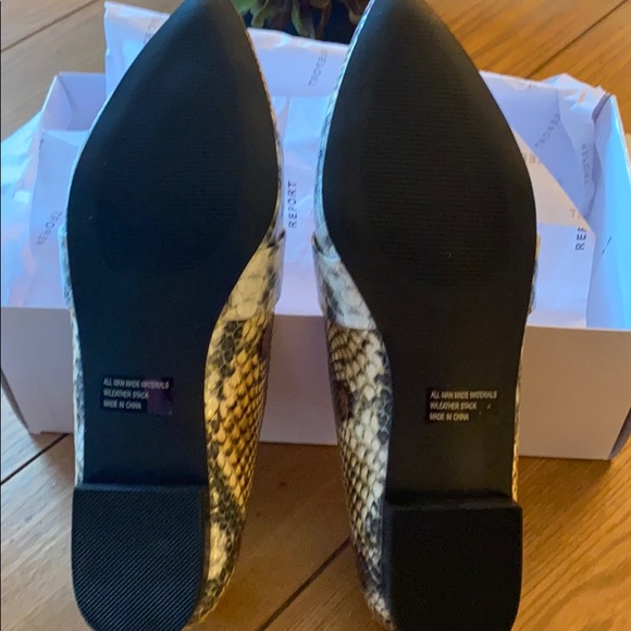 SOLD. Report Brand Snakeskin flat/loafers NWT and box - Picture 7 of 8
